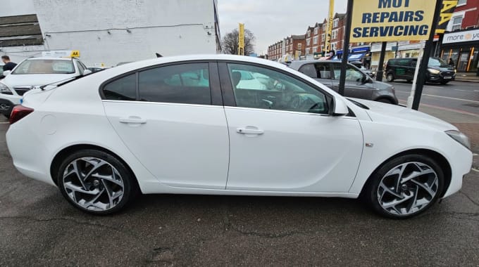 2025 Vauxhall Insignia