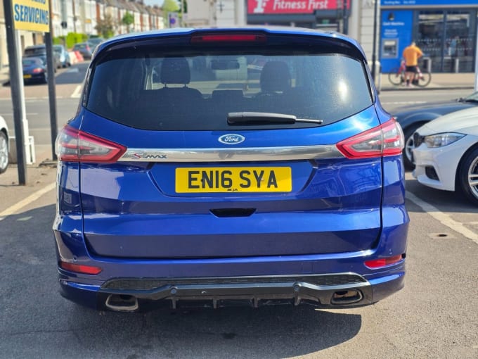 2025 Ford S-max
