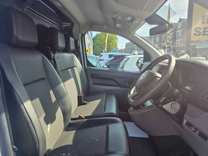 2025 Vauxhall Vivaro