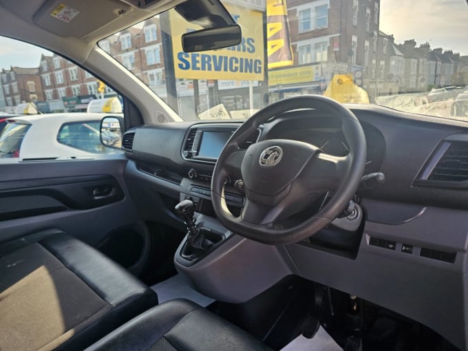 2025 Vauxhall Vivaro