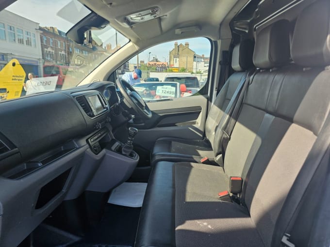 2025 Vauxhall Vivaro