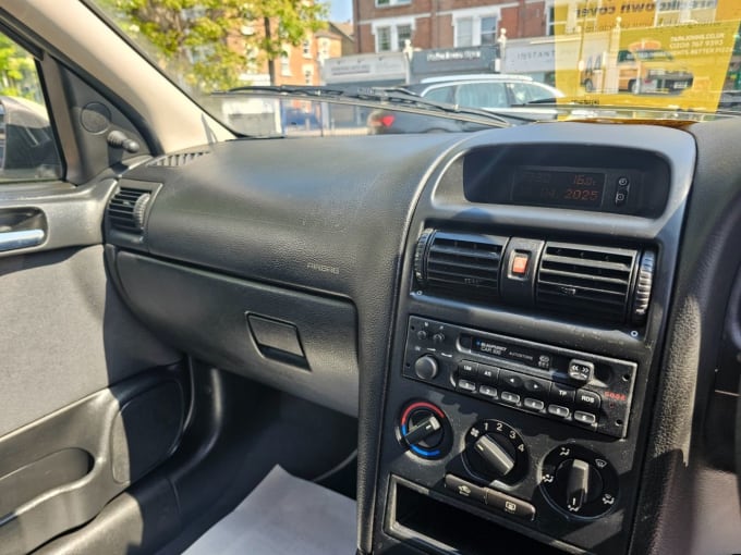 2025 Vauxhall Astra