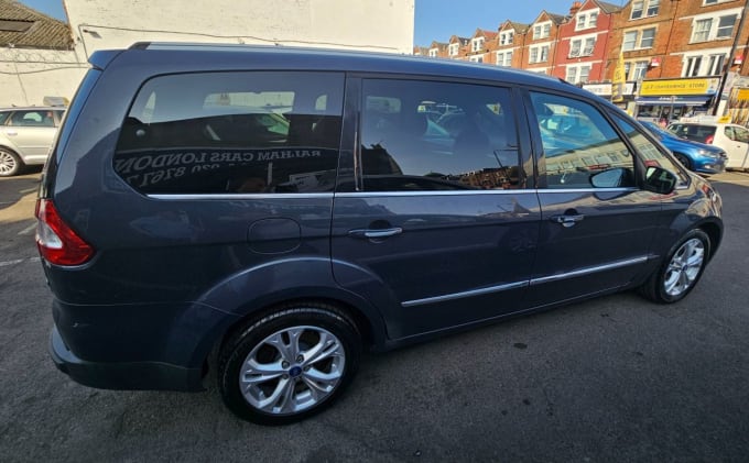 2025 Ford Galaxy
