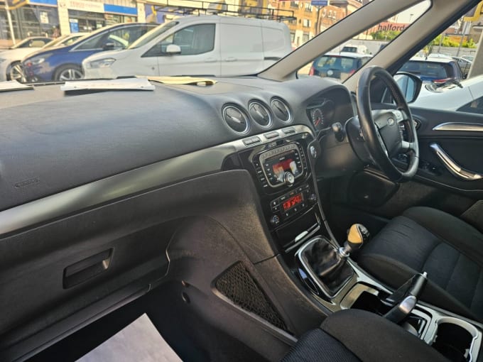 2025 Ford Galaxy