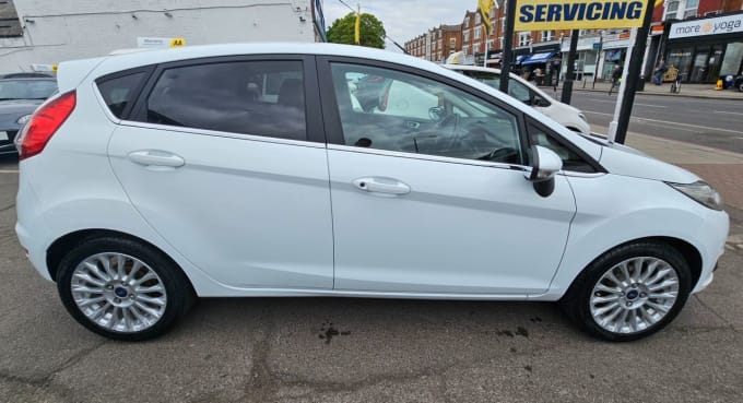 2025 Ford Fiesta