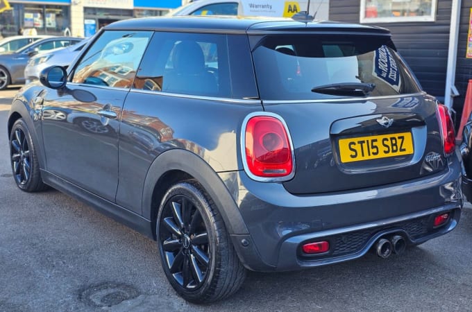 2025 Mini Hatch