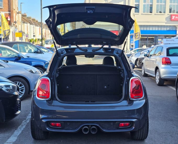 2025 Mini Hatch