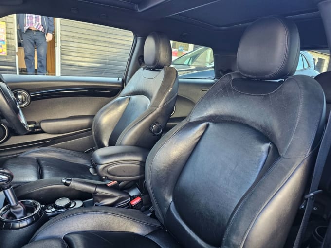 2025 Mini Hatch