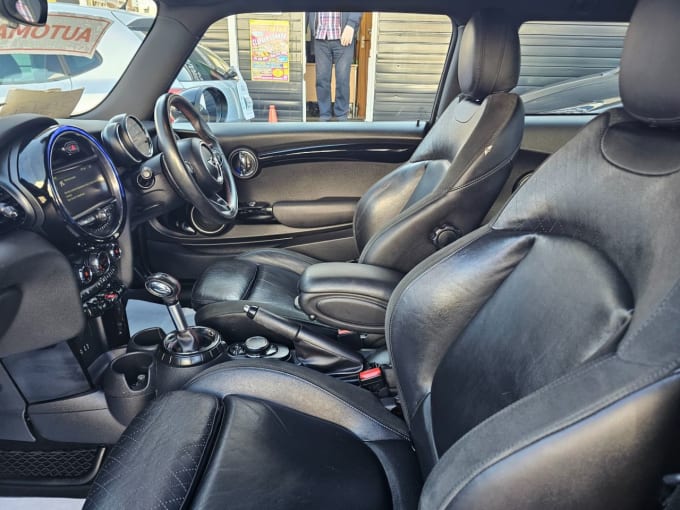 2025 Mini Hatch