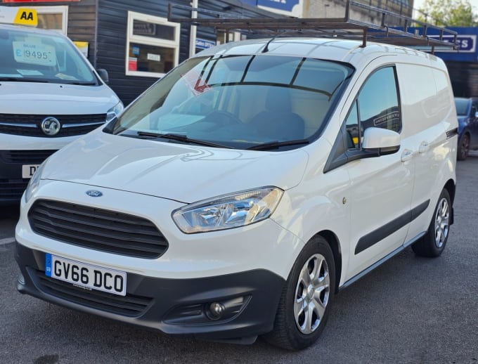 2025 Ford Transit Courier