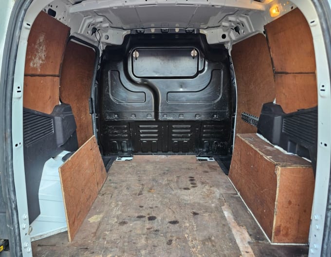 2025 Ford Transit Courier