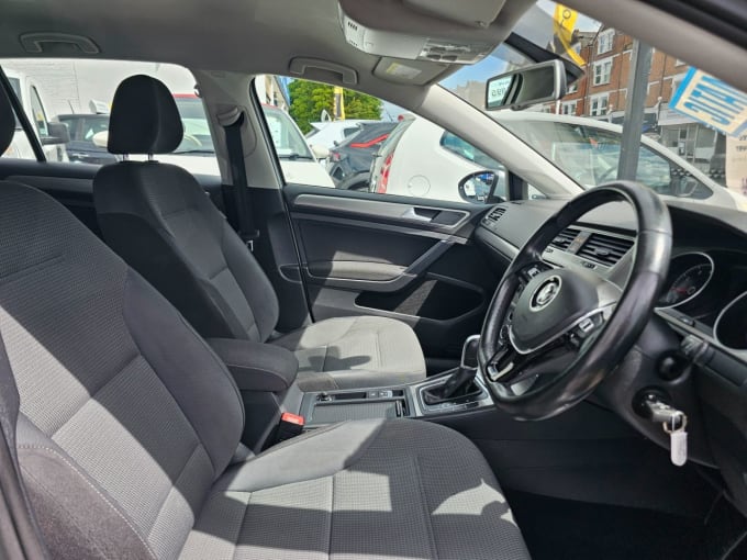 2025 Volkswagen Golf
