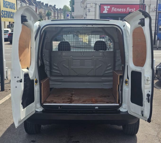 2025 Peugeot Bipper