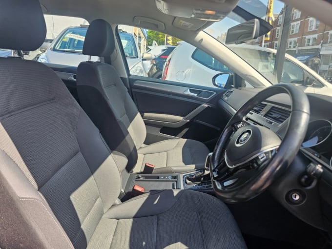 2025 Volkswagen Golf