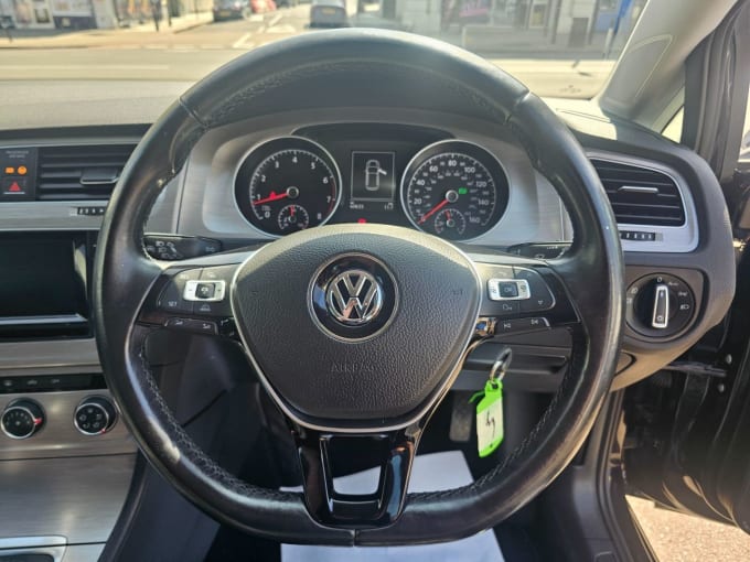 2025 Volkswagen Golf