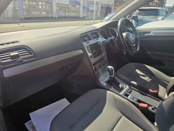 2025 Volkswagen Golf