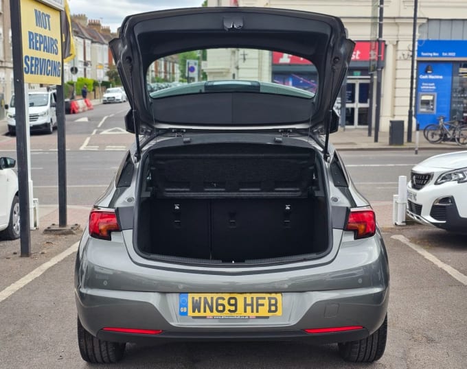 2025 Vauxhall Astra