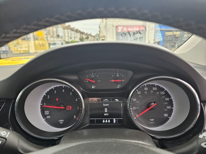2025 Vauxhall Astra