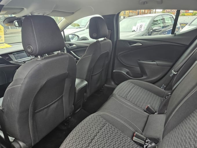 2025 Vauxhall Astra