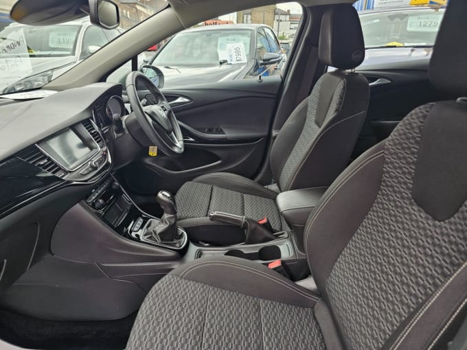 2025 Vauxhall Astra