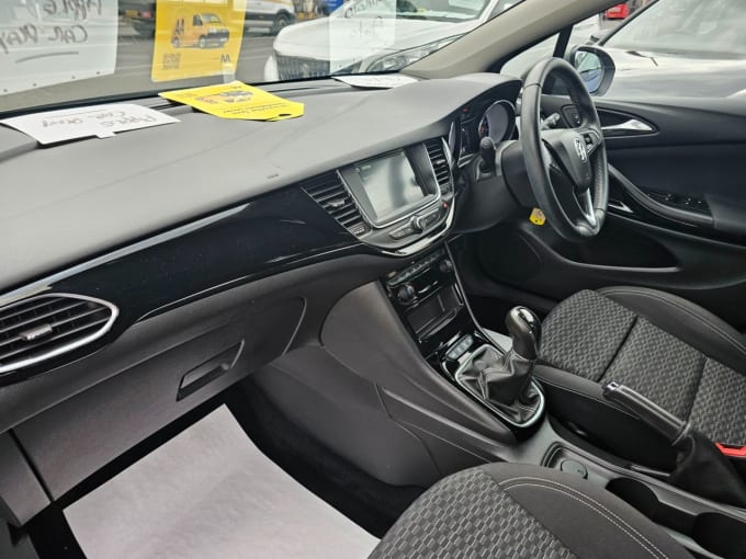 2025 Vauxhall Astra