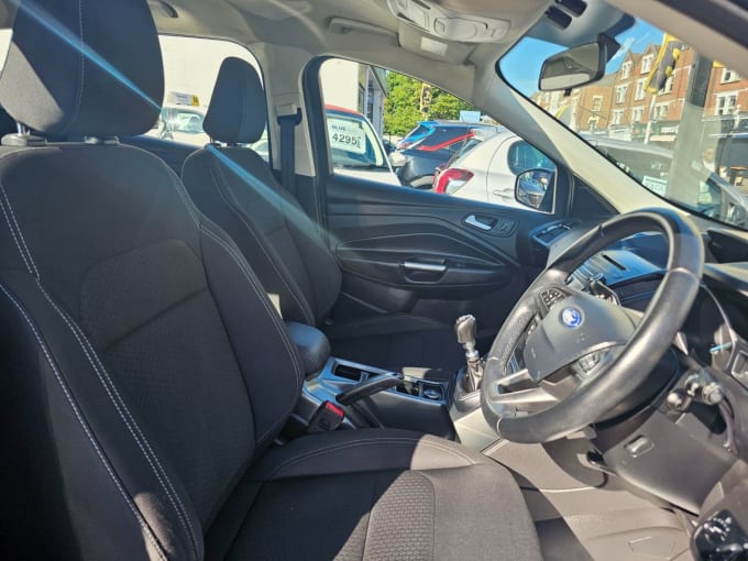 2025 Ford Kuga