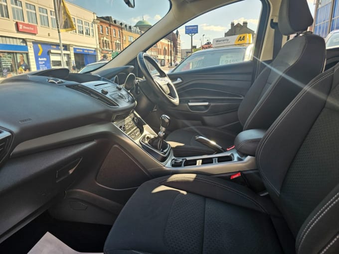 2025 Ford Kuga