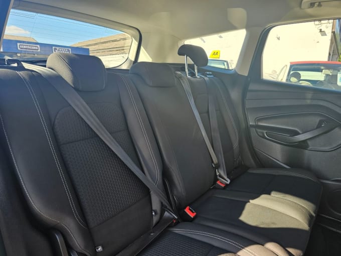 2025 Ford Kuga