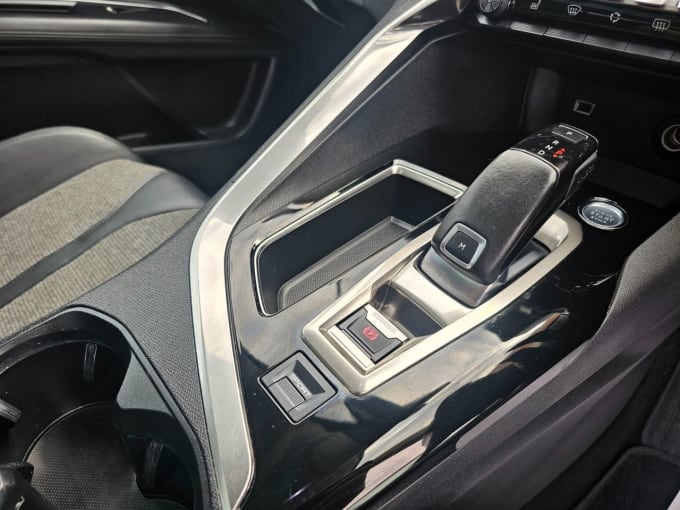 2025 Peugeot 3008