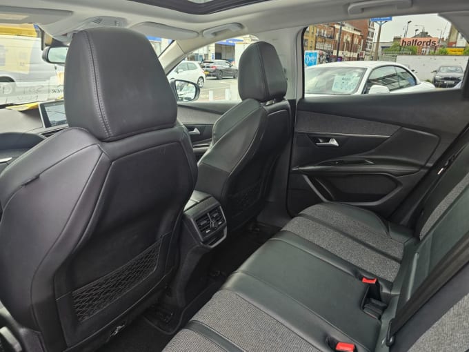 2025 Peugeot 3008