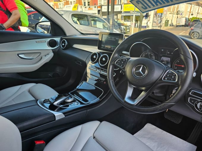 2025 Mercedes-benz C-class