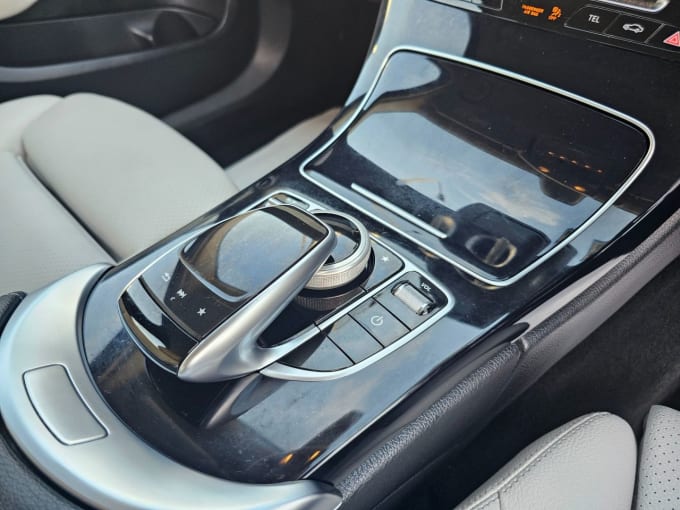 2025 Mercedes-benz C-class