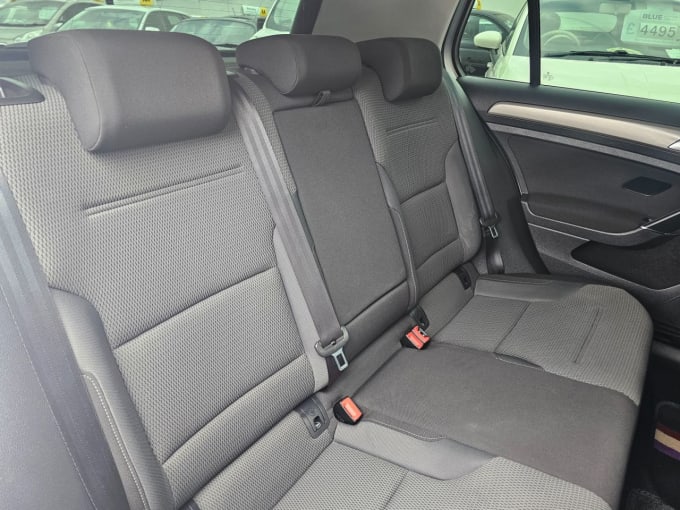 2025 Volkswagen Golf