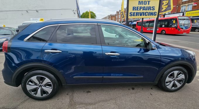 2025 Kia Niro