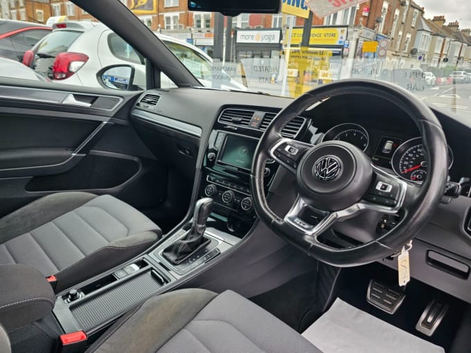 2025 Volkswagen Golf