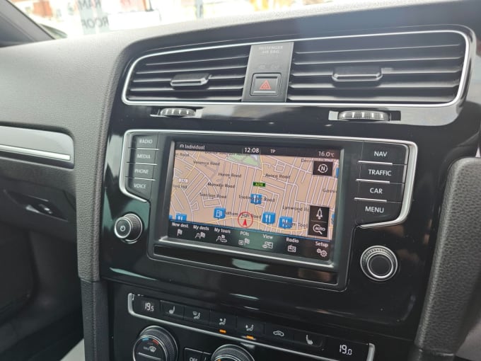 2025 Volkswagen Golf