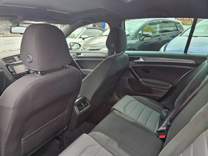 2025 Volkswagen Golf