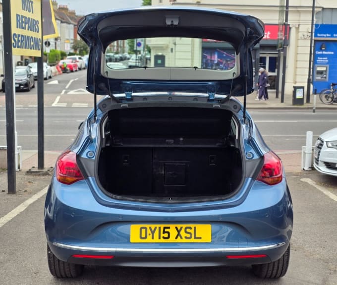 2025 Vauxhall Astra
