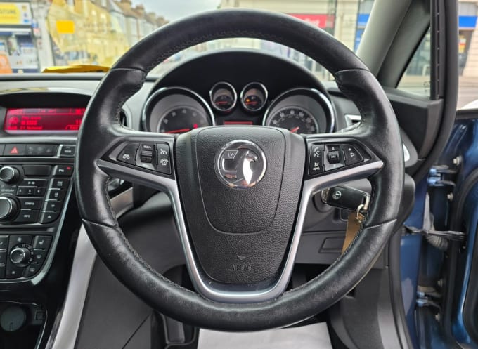2025 Vauxhall Astra