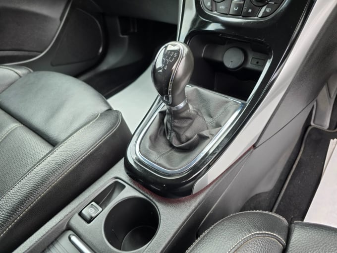2025 Vauxhall Astra