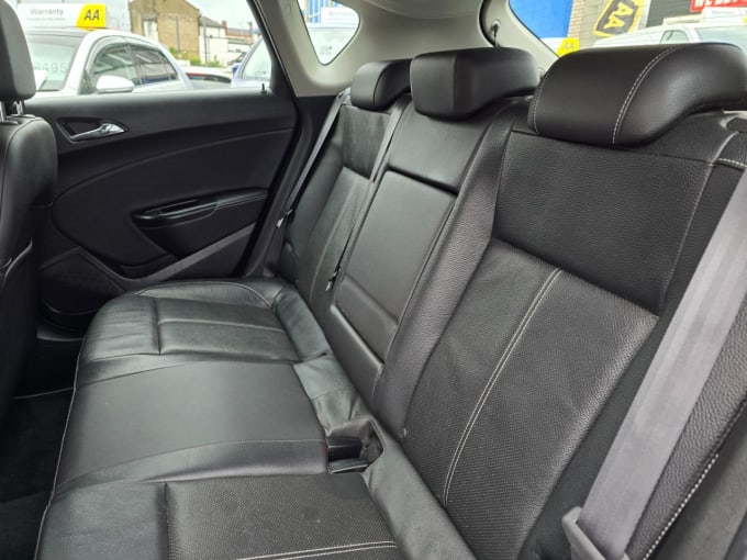 2025 Vauxhall Astra