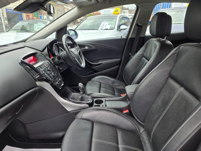 2025 Vauxhall Astra