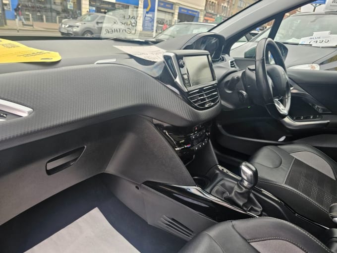 2025 Peugeot 2008