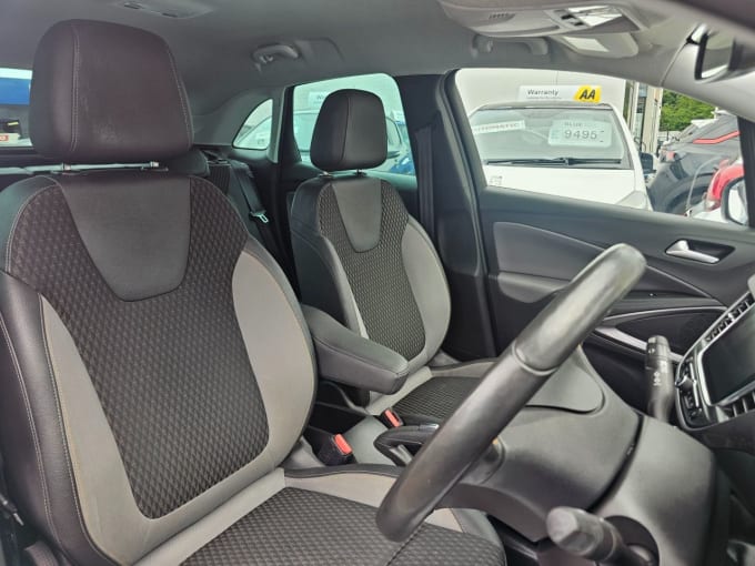 2025 Vauxhall Crossland X