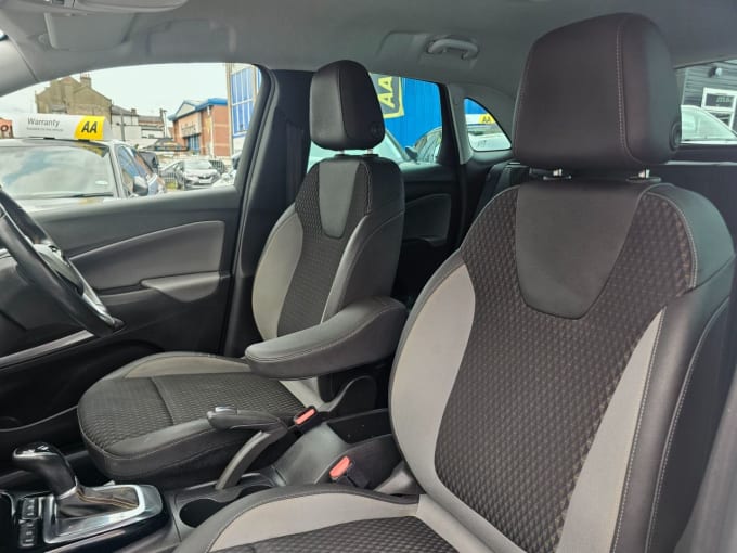 2025 Vauxhall Crossland X