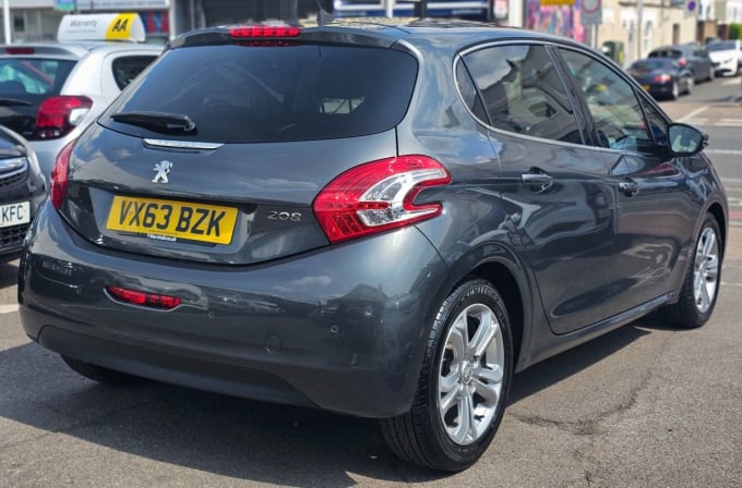 2025 Peugeot 208