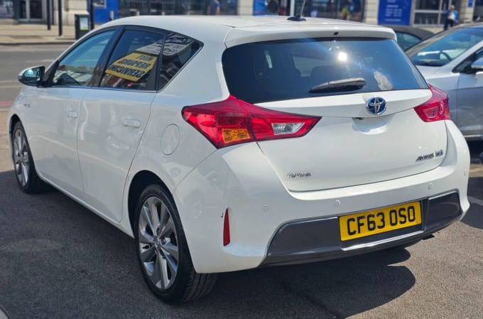 2025 Toyota Auris