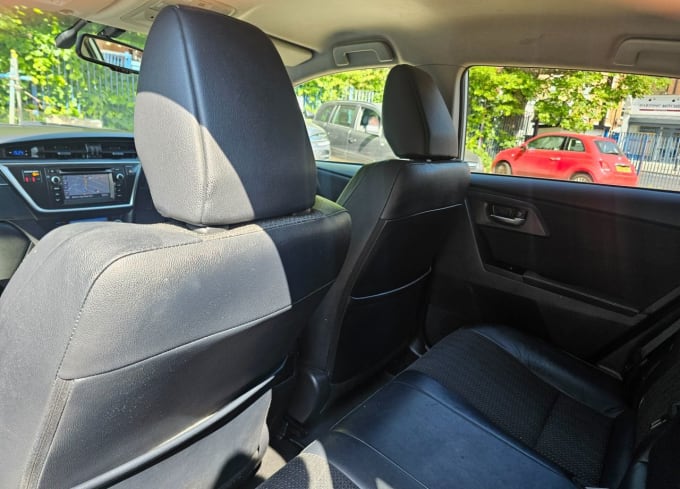 2025 Toyota Auris