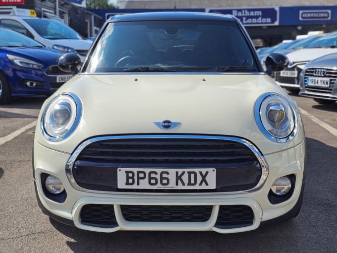 2025 Mini Hatch