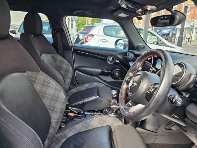 2025 Mini Hatch